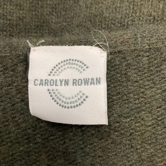 CAROLYN ROWAN OLIVE GREEN SNAKE EMBELLISHED CASHMERE KNIT CAPE SWEATER - Picture 4 of 5